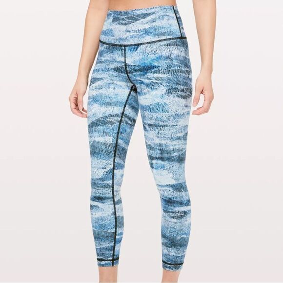 Lululemon athletica • Wunder Under High-Rise 7/8 Tight *Full-On Luxtreme 25" - Picture 2 of 9